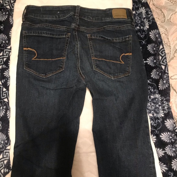 American Eagle women’s artist flare jeans - Picture 3 of 4